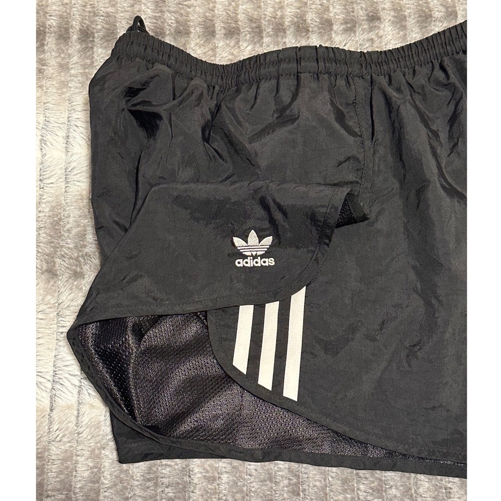 Adidas Black Women's Running Shorts Size Medium - Picture 2 of 5